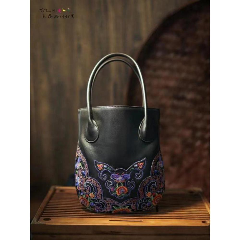 Ethnic Handbag Sheepskin Black